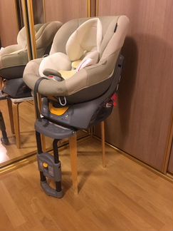 Автомобильное кресло Ailebebe (Carmate)