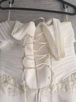 Платье свадебное 42-46