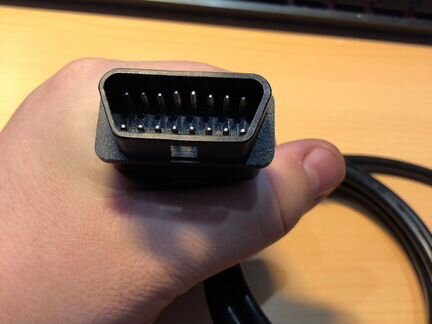 Кабель OBD2 (скорее всего Arduino)