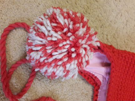 Шапки зимние б/у, связанные на заказ на 1.5-2 года